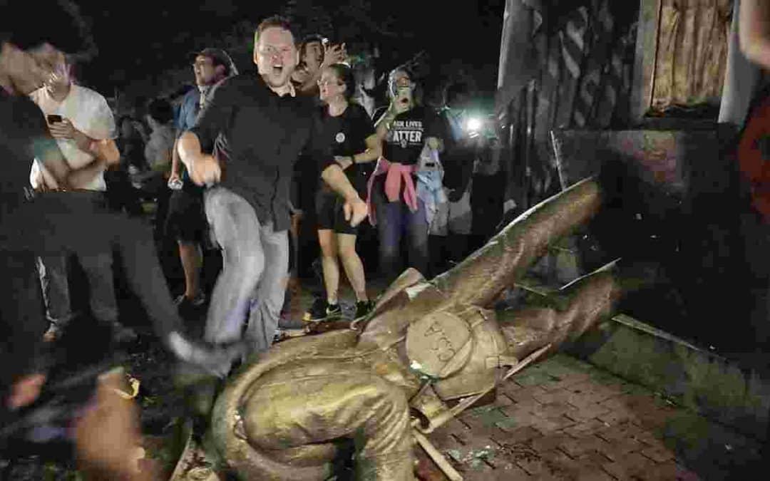 Report: Chapel Hill Police Chief Ordered Officers To Stay Back As Protesters Tore Down Confederate Statue