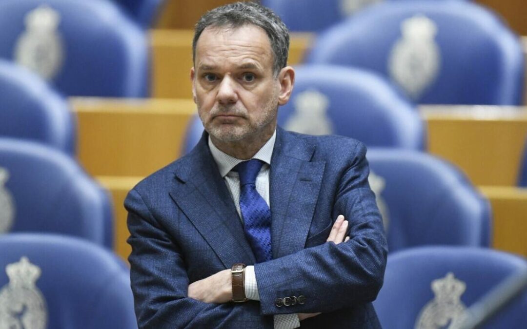 Dutch Caretaker Govt Fragments as Dutch Right Splits on Israel